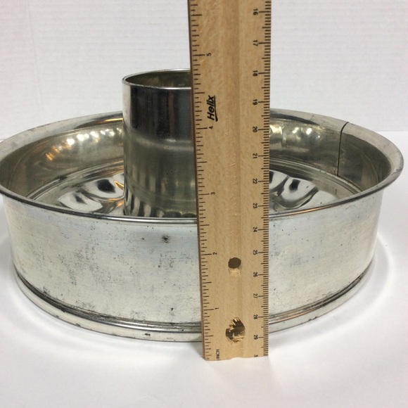 The Pampered Chef Springform Pan Set. - Picture 11 of 15